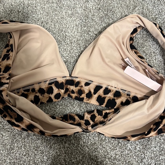 Victoria’s Secret Bralette - Picture 8 of 11